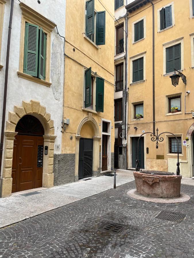 Magnolia Home - Piazza Delle Erbe Verona Eksteriør billede